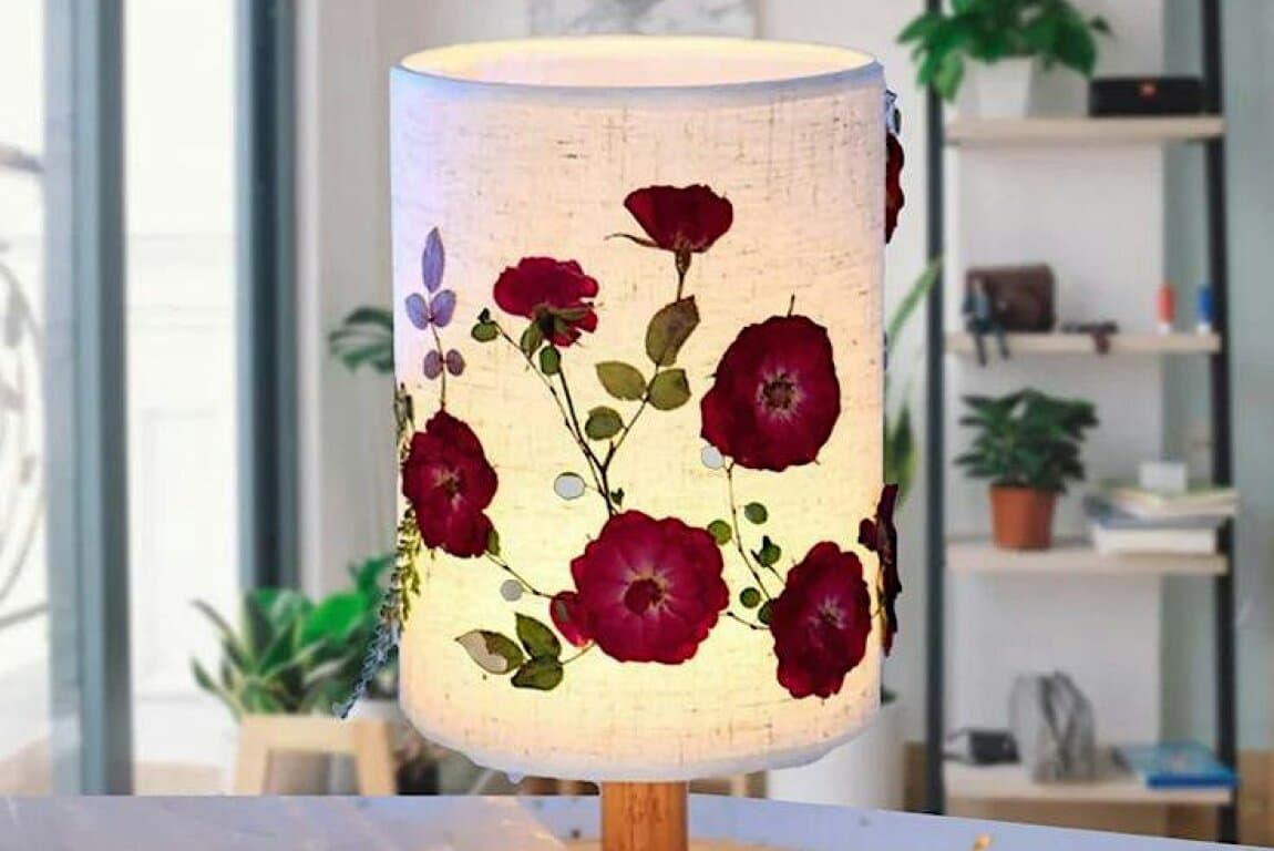 DIY Pressed Flower Table Lamp Workshop at Calgary