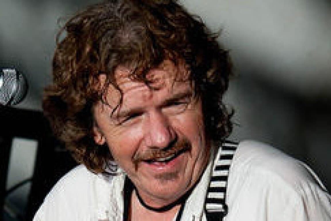 Jack Semple Plays Lightfoot Concert at Calgary