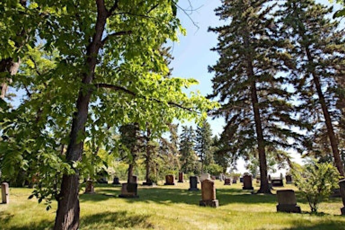 Union Cemetery Tour - Ghost Tour at Calgary