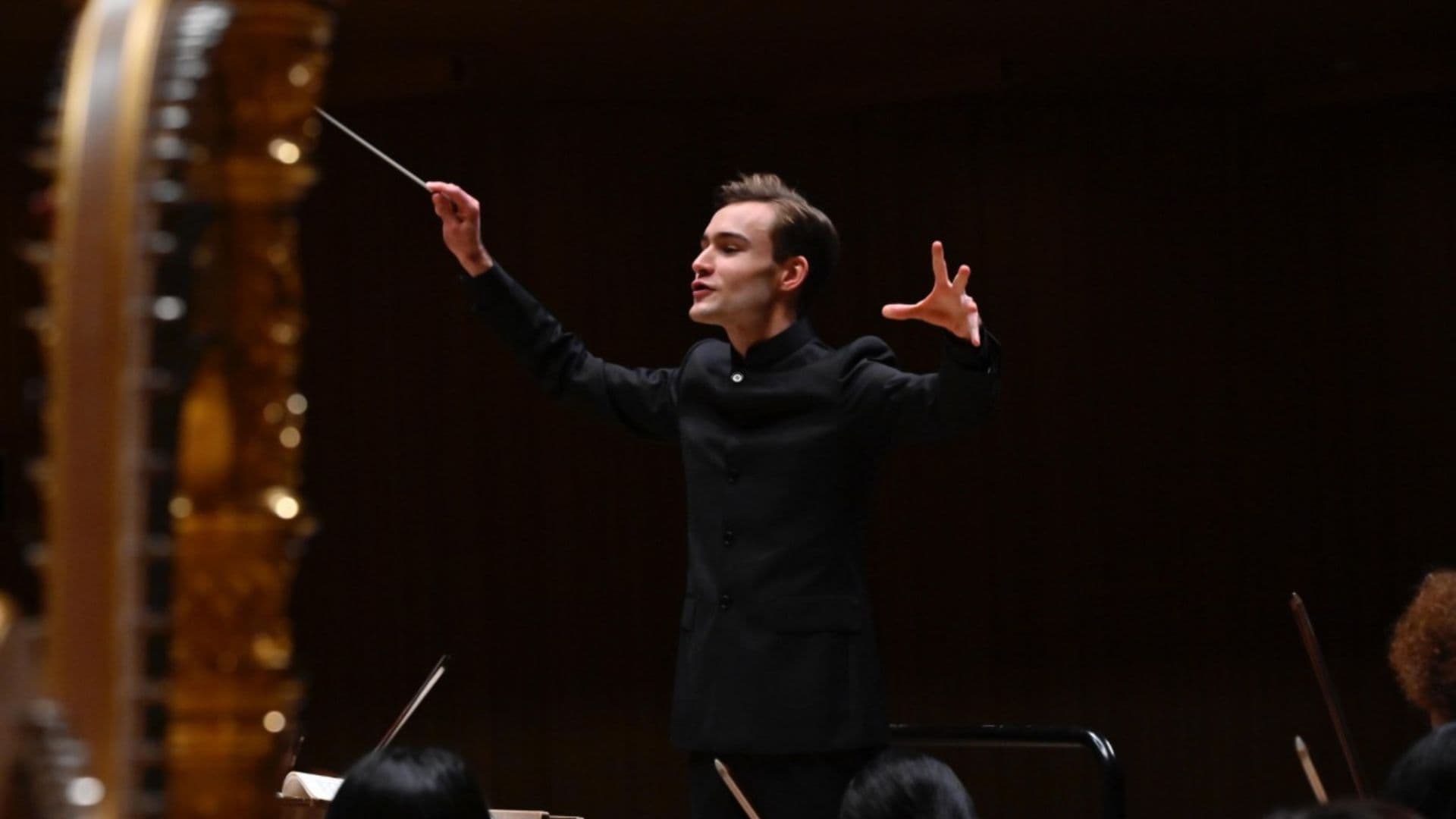 Baigent & Crozman – Mozart’s Jupiter & Walton’s Cello Concerto at Royal Theatre