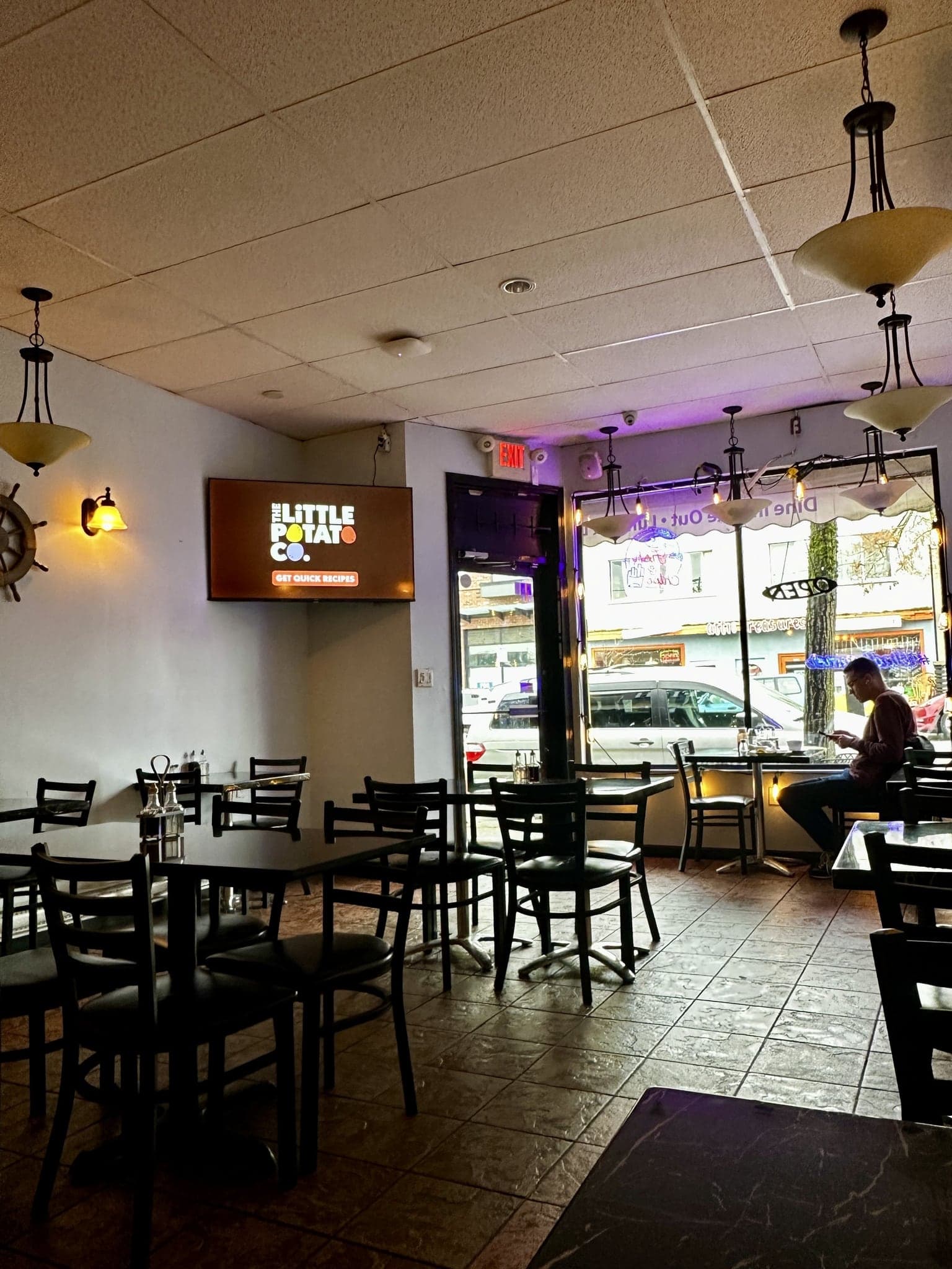 The London Fish (Windjammer Restaurant) in Vancouver · Metro Vancouver