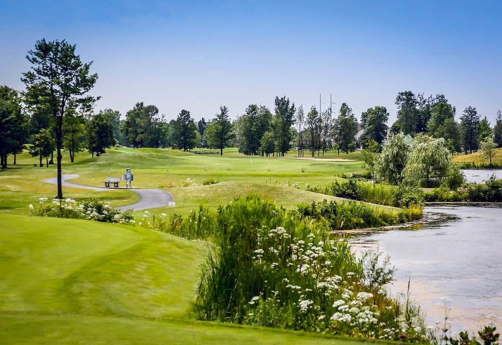 Club De Golf Parcours Du Cerf in Longueuil · Montréal