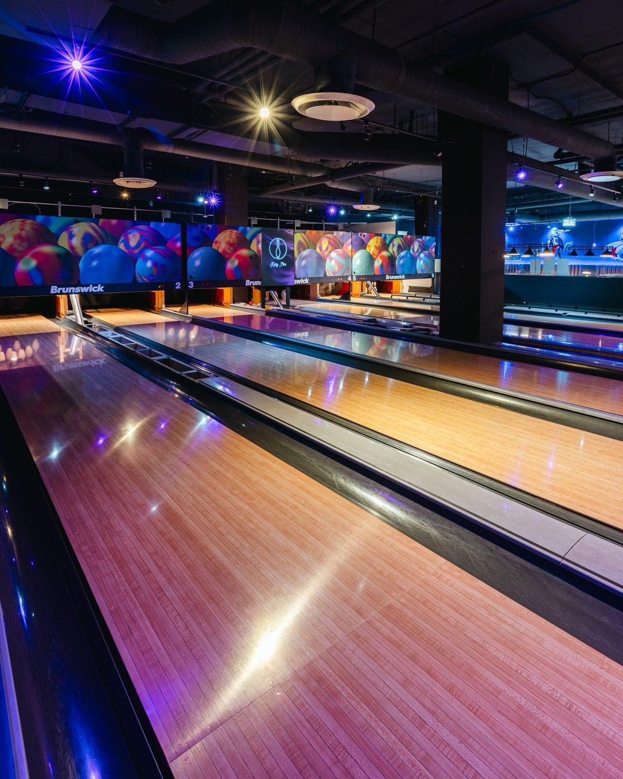 King Pins Bowling in North Vancouver · Metro Vancouver