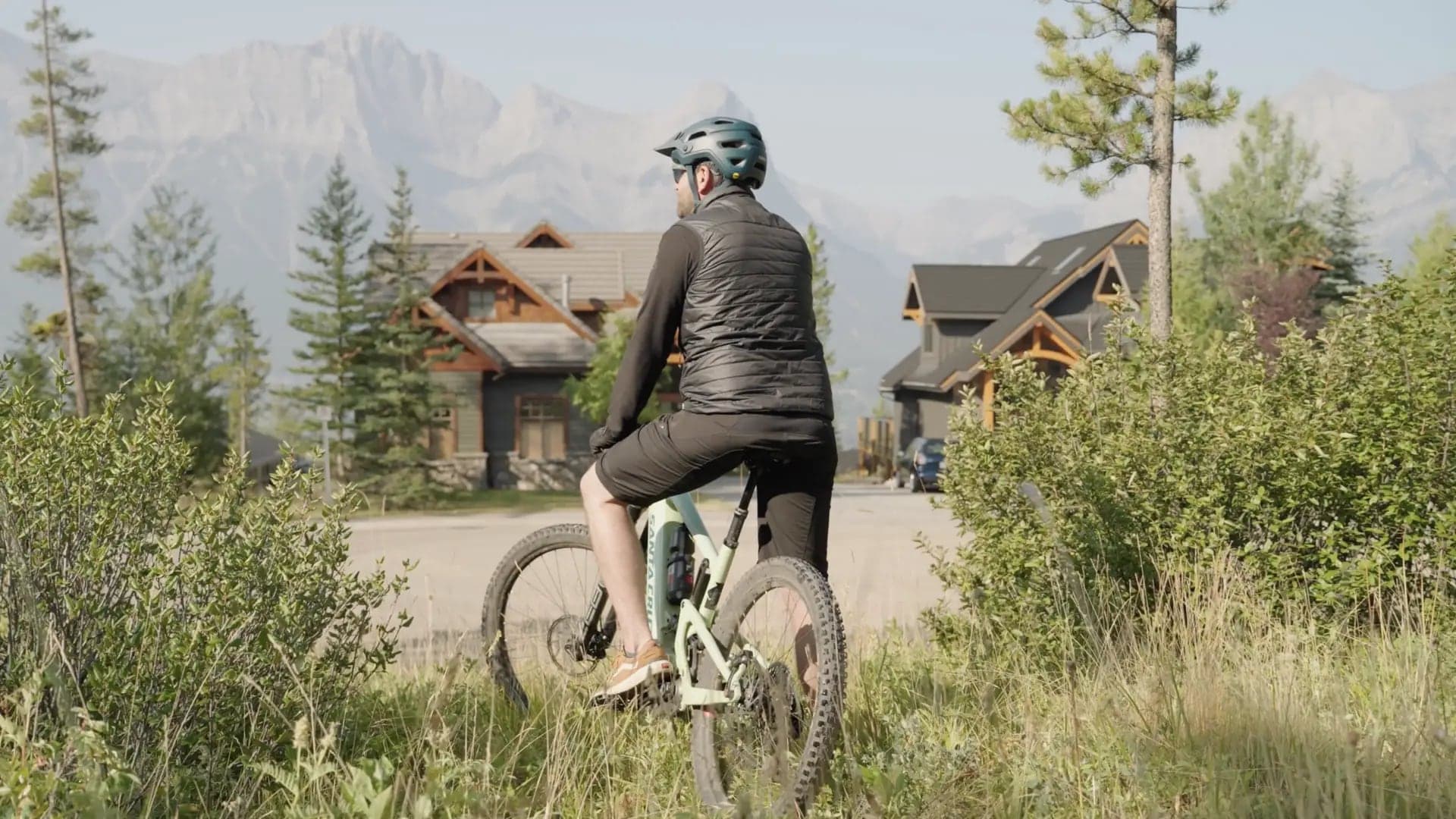 Silvertip Resort in Canmore · Calgary & the Rockies