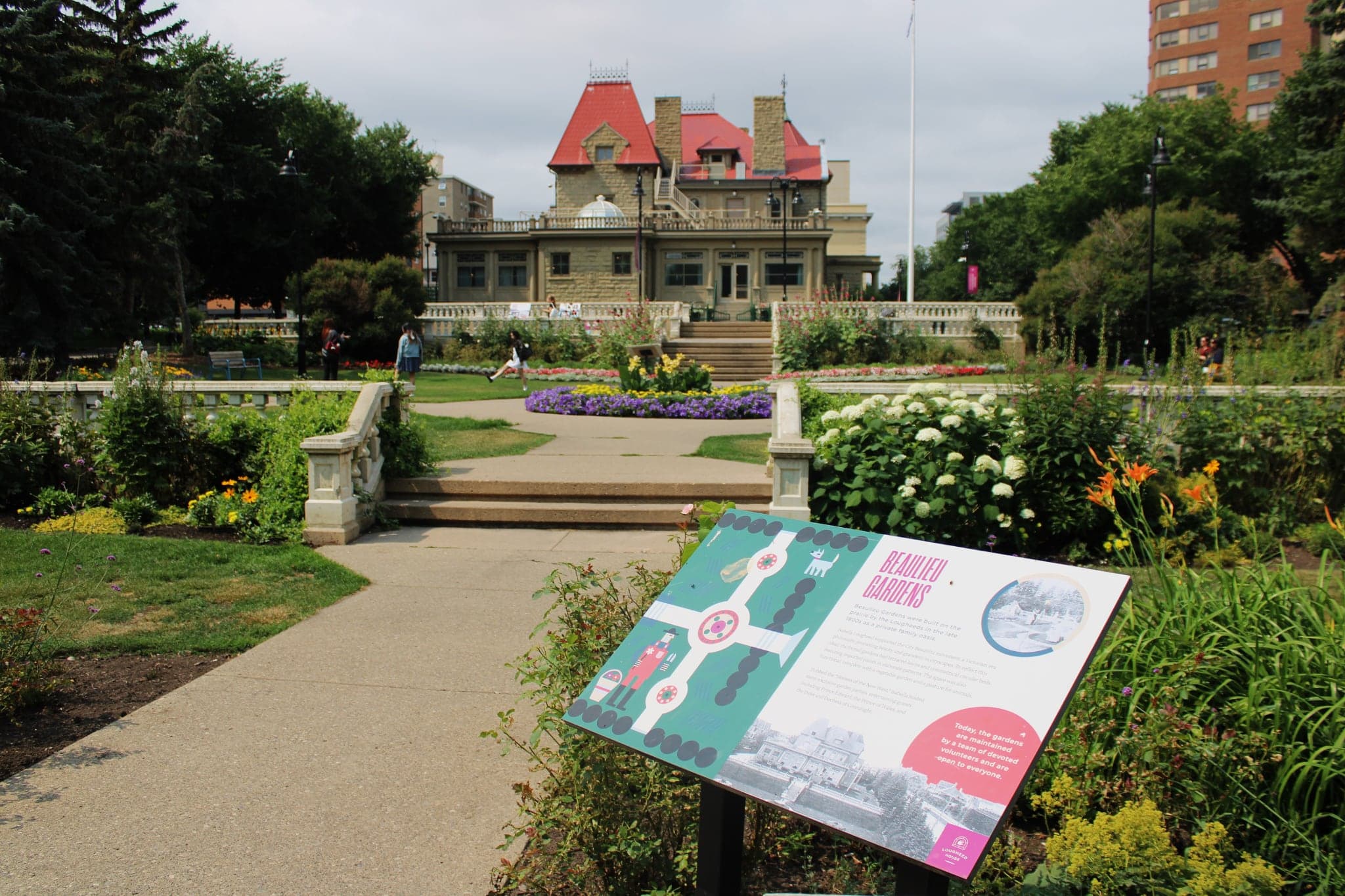 Beaulieu Gardens in Calgary · Calgary & the Rockies